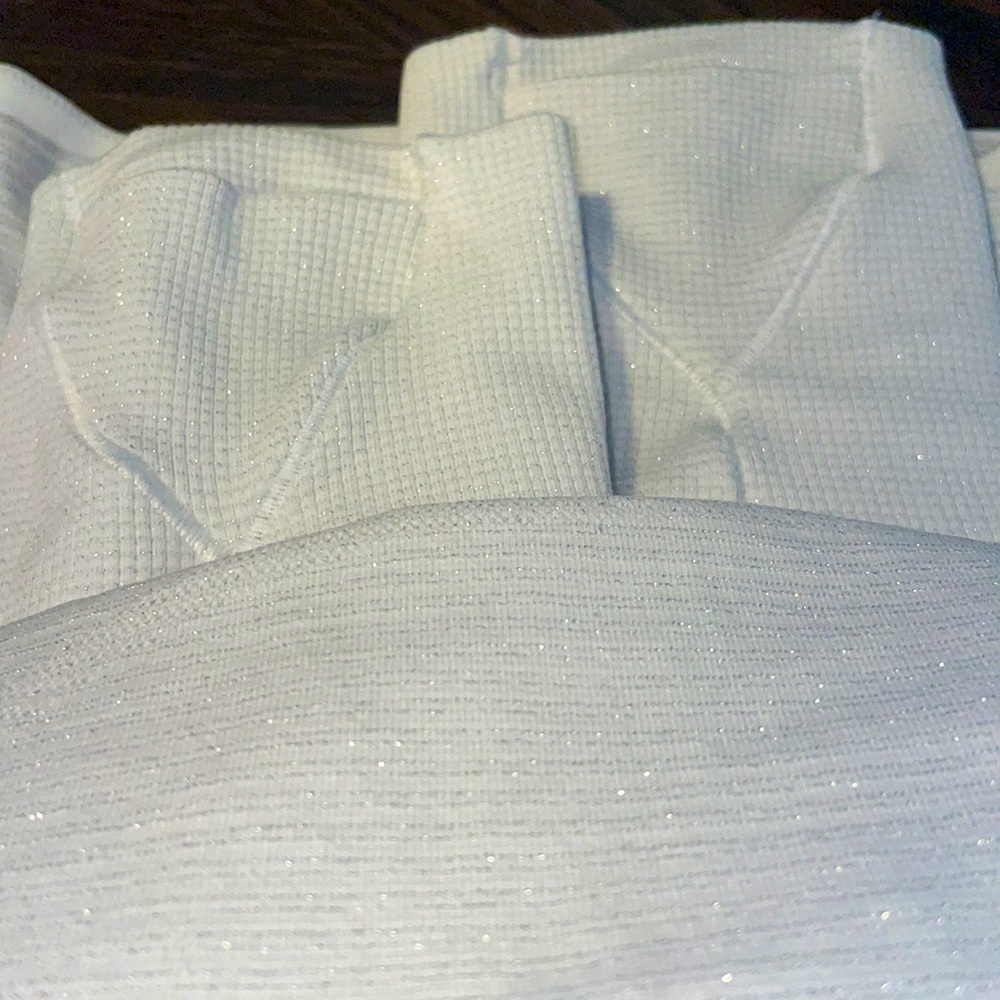 Lululemon White & Silver Glitter Long Sleeve Swiftly 👀 - Picture 6 of 7
